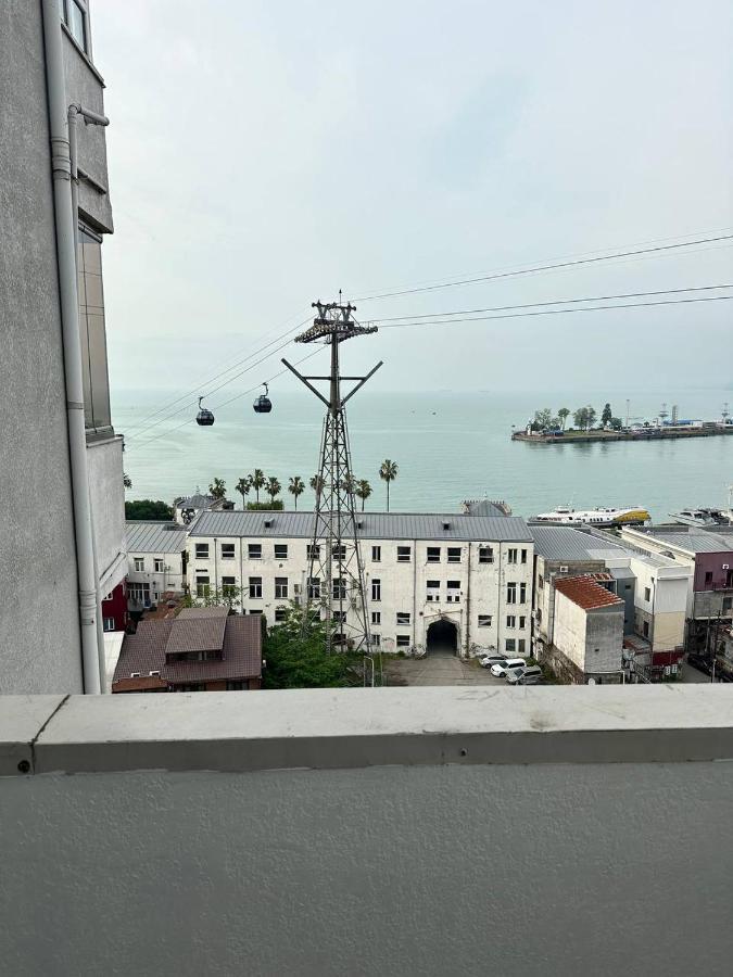 Apartment 7 巴统 外观 照片